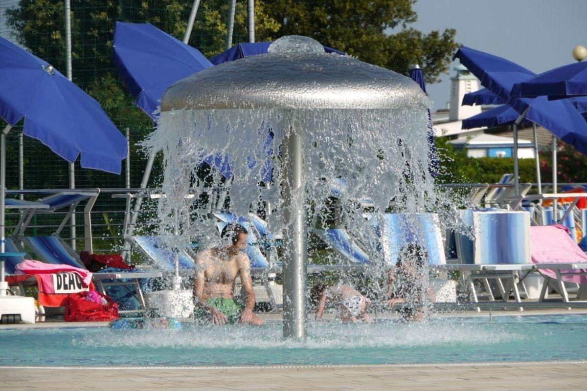 Hotel Lido Bibione Beach Exterior photo