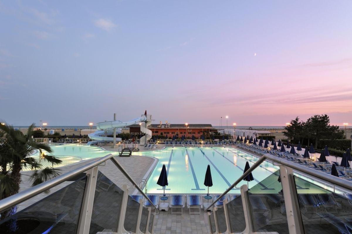 Hotel Lido Bibione Beach Exterior photo
